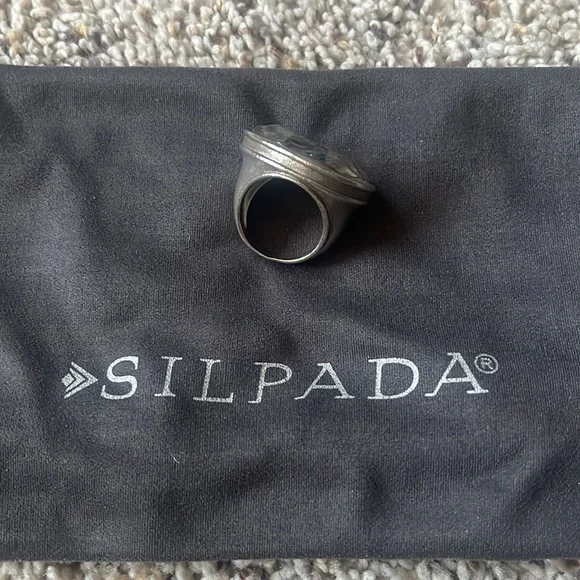 Iridescent stone ring sz 8 - Picture 3 of 3